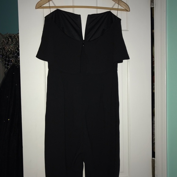 black Strapless Catsuit with Deep V - Picture 5 of 5